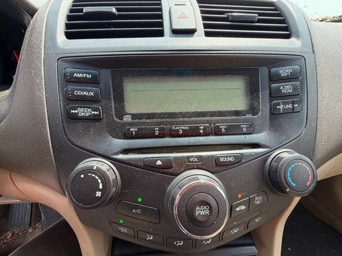 Used 2004 Honda Accord LX image 33