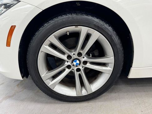 Used 2017 BMW 330i xDrive Sedan AWD/4WD image 35