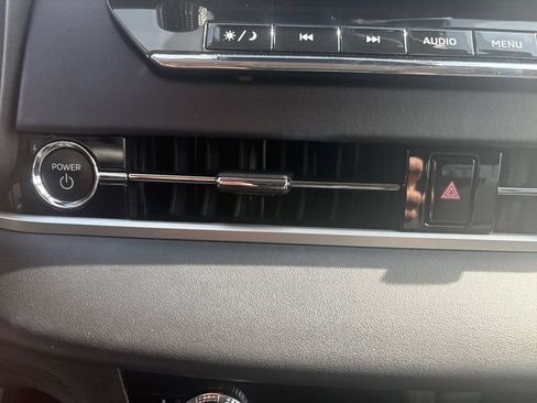 Used 2025 Mitsubishi Outlander SE AWD/4WD image 29