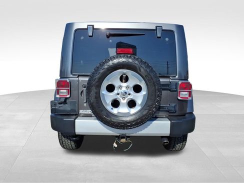 Used 2014 Jeep Wrangler Unlimited Sahara w/ Mopar Chrome Edition Group AWD/4WD image 23