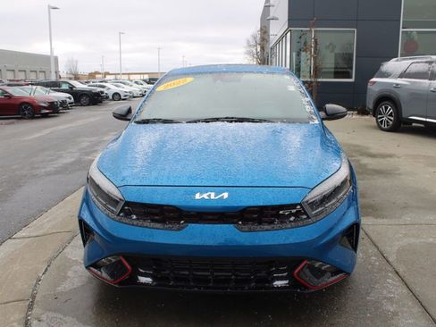 Used 2022 Kia Forte GT image 2