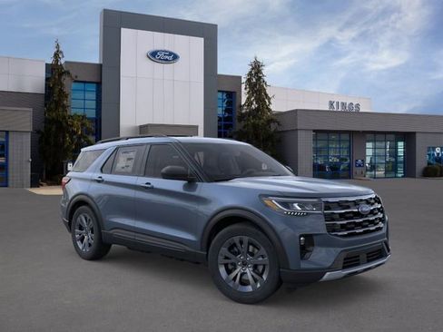 New 2026 Ford Explorer Active AWD/4WD image 7