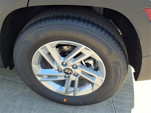 New 2026 Hyundai Tucson SE image 17