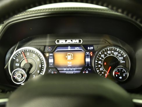 Used 2024 RAM 1500 Laramie image 19