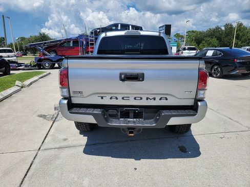 Used 2023 Toyota Tacoma TRD Sport RWD image 4