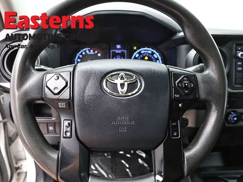 Used 2019 Toyota Tacoma SR image 10