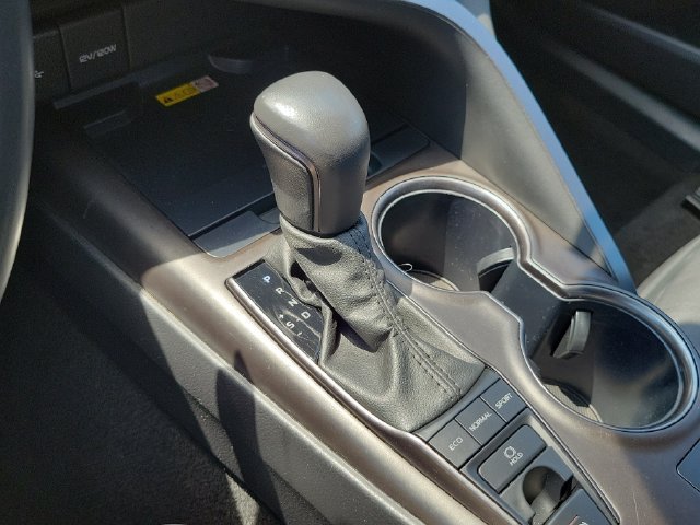Used 2024 Toyota Camry XSE FWD image 32