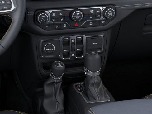 New 2025 Jeep Wrangler Sahara w/ Technology Group image 24