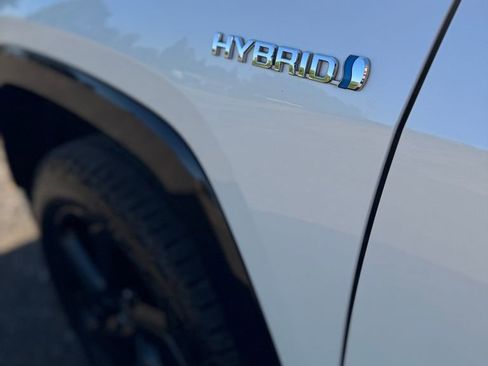 Used 2021 Toyota RAV4 XSE AWD/4WD image 37