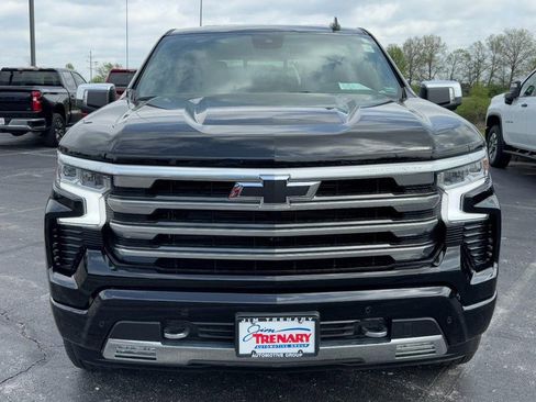 Used 2025 Chevrolet Silverado 1500 High Country w/ High Country Premium Package image 9