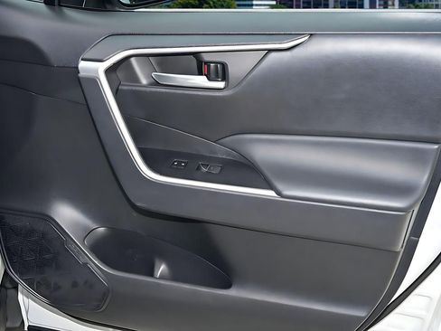 Used 2024 Toyota RAV4 XLE w/ Convenience Package FWD image 13