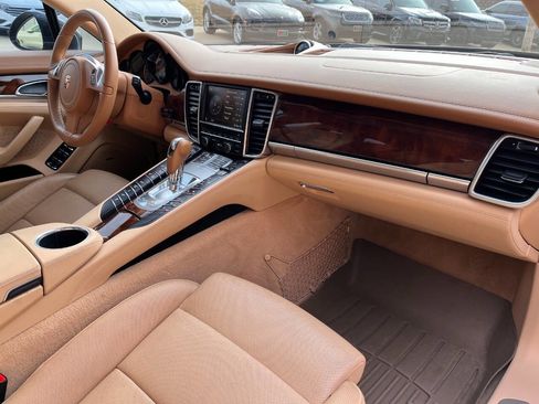 Used 2012 Porsche Panamera 4S image 24