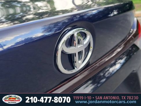 Used 2022 Toyota Corolla LE FWD image 11