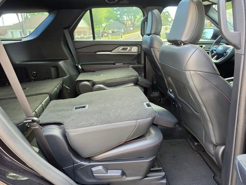 Used 2025 Ford Explorer ST w/ Sun And Sound Package image 43