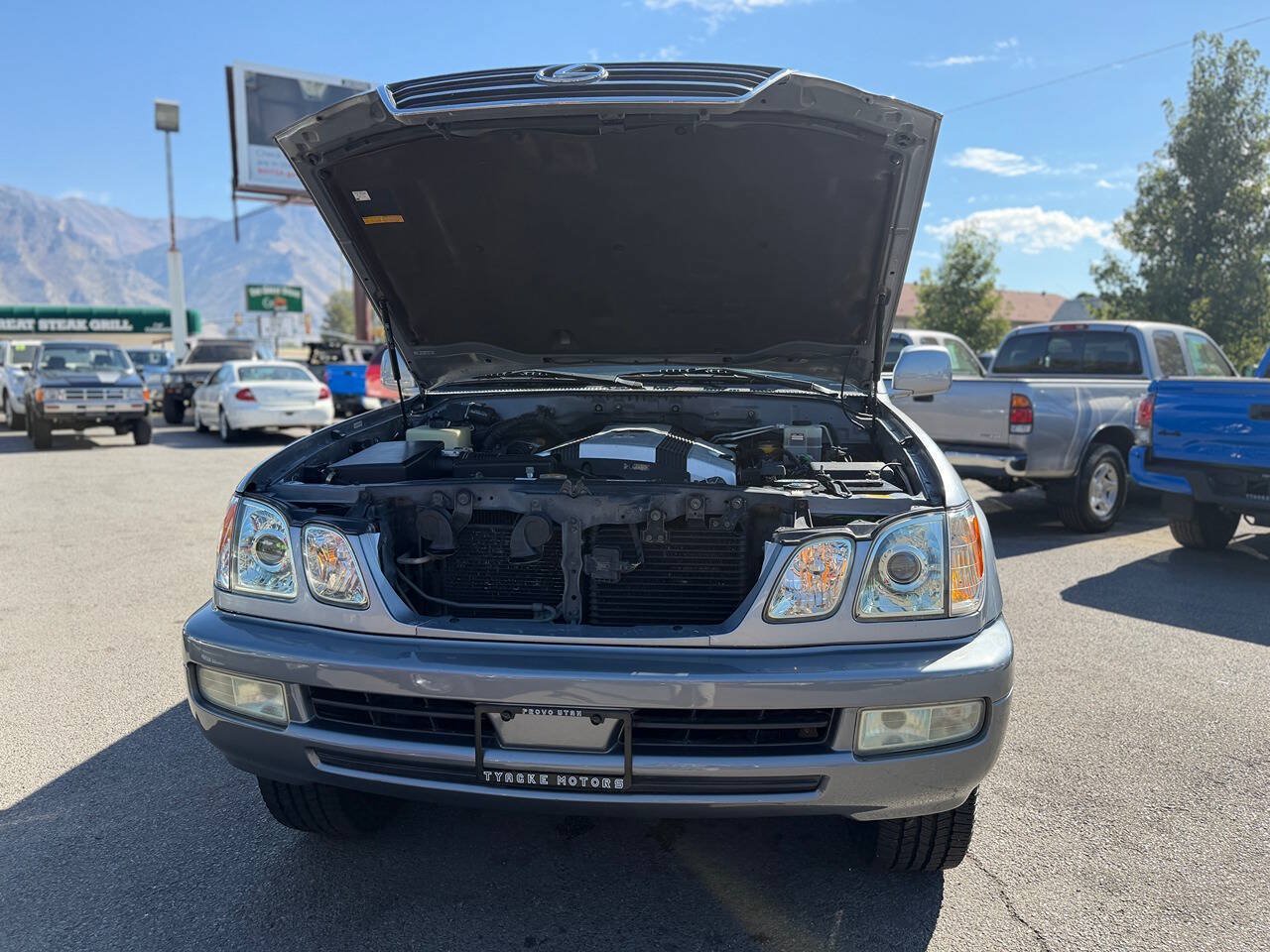 Used 2004 Lexus LX 470 4WD image 46