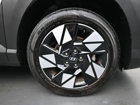Used 2025 Hyundai Kona SEL FWD image 10