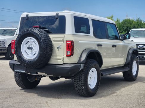 New 2026 Ford Bronco Heritage Edition AWD/4WD image 4