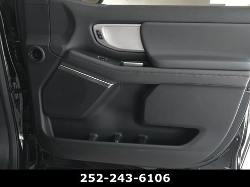 Used 2025 Ford Expedition Max Active AWD/4WD image 53