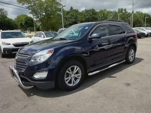 Used 2017 Chevrolet Equinox LT FWD image 4