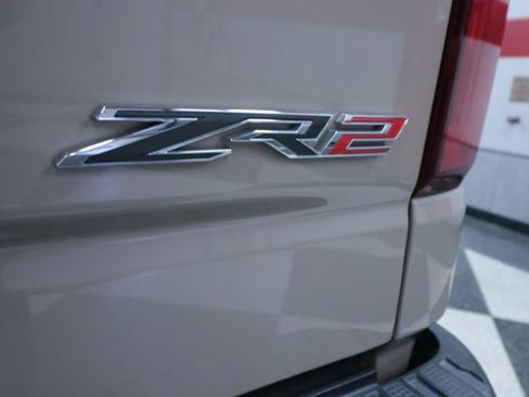 Used 2022 Chevrolet Silverado 1500 ZR2 w/ Technology Package AWD/4WD image 34