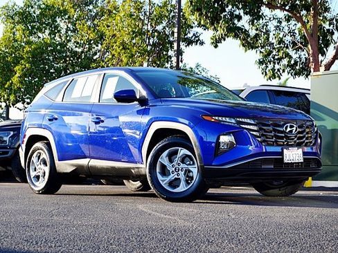 Certified 2024 Hyundai Tucson SE image 2