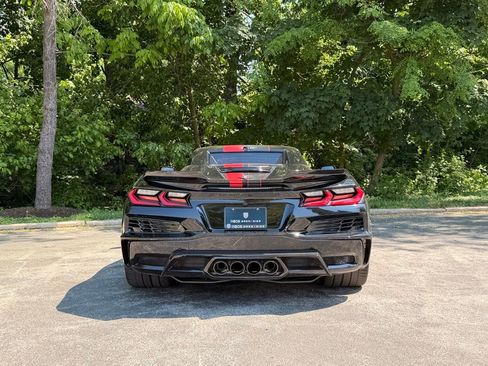 Used 2026 Chevrolet Corvette Z06 w/ Stealth Interior Trim Package RWD image 6