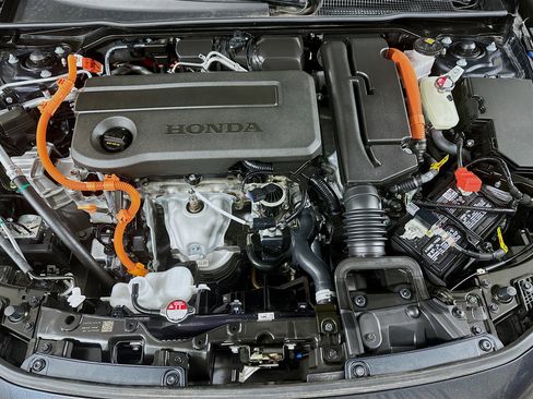 Certified 2025 Honda Civic Sport Touring image 29