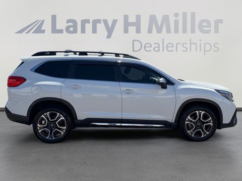 Used 2023 Subaru Ascent Limited w/ Technology Package AWD/4WD image 6