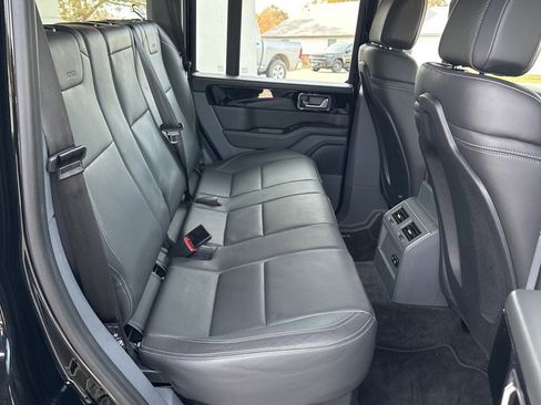 Used 2024 INEOS Grenadier Fieldmaster Edition image 14