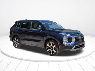 New 2026 Mitsubishi Outlander SE video 2