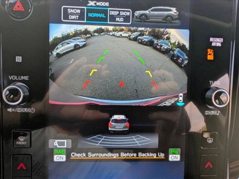 Used 2025 Subaru Ascent Touring AWD/4WD image 13