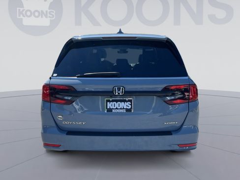 Used 2024 Honda Odyssey Sport image 5