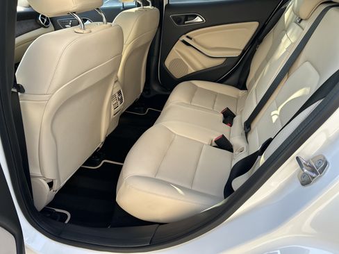 Used 2019 Mercedes-Benz GLA 250 image 38