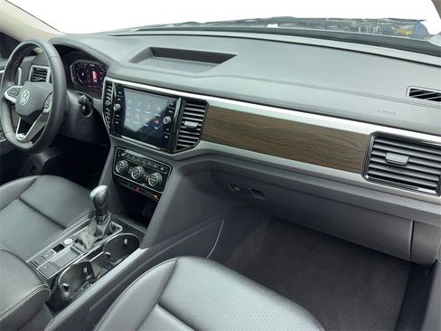 Used 2023 Volkswagen Atlas SE w/ Panoramic Sunroof Package image 43