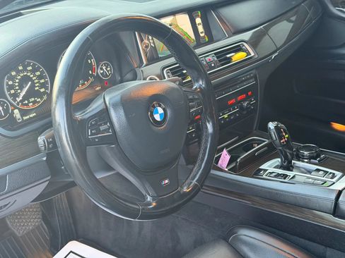 Used 2015 BMW 740Ld xDrive image 9