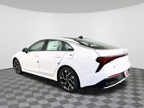 New 2025 Kia K5 EX image 32