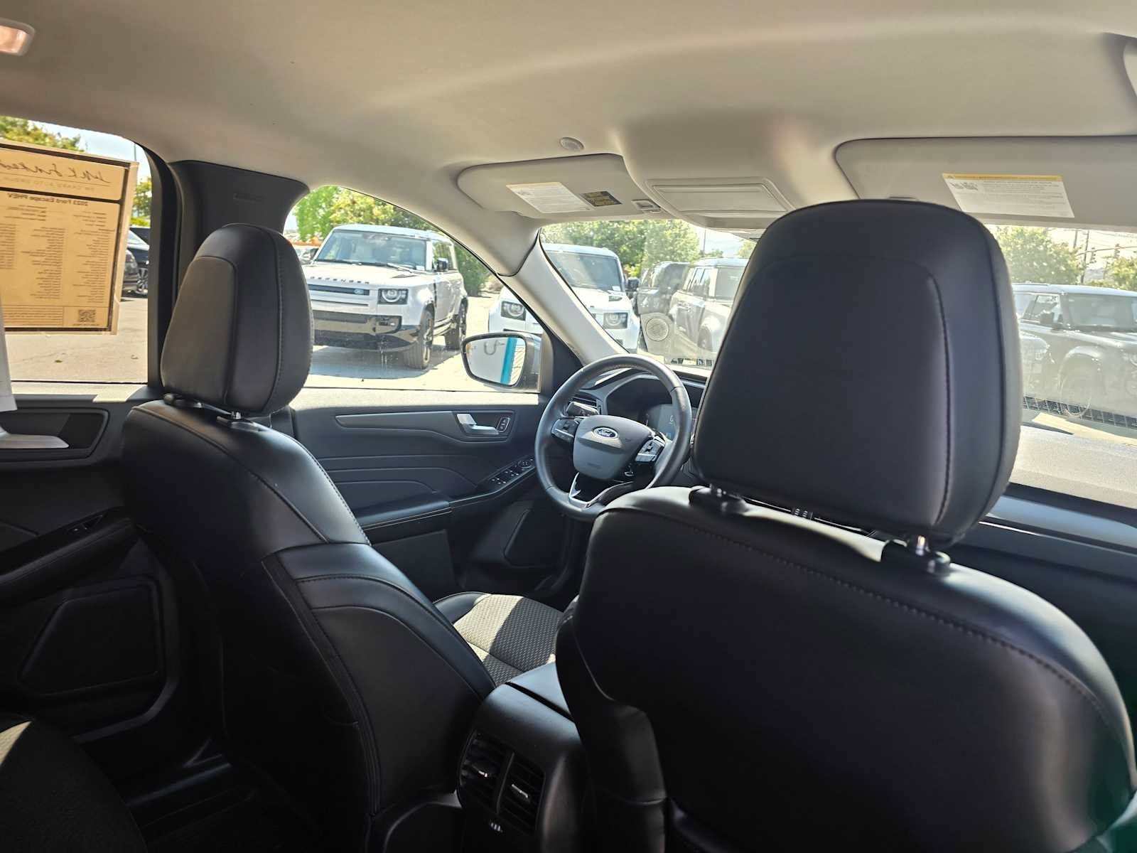 Used 2023 Ford Escape SE FWD image 15
