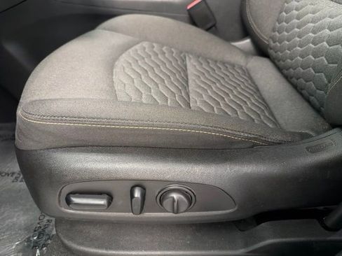 Used 2018 Chevrolet Equinox LT AWD/4WD image 9