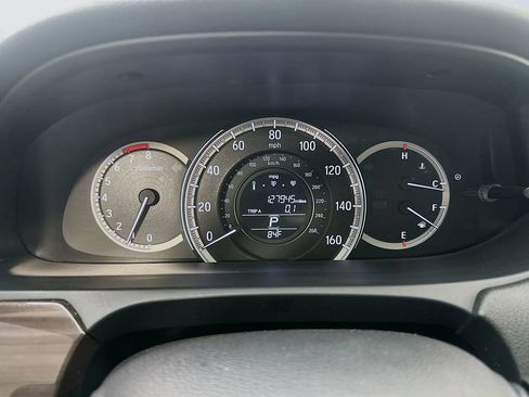 Used 2017 Honda Accord EX image 14
