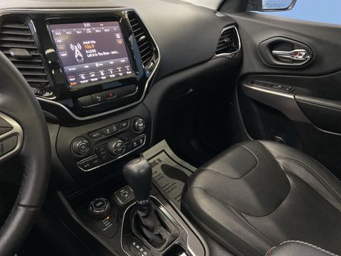 Certified 2019 Jeep Cherokee Limited image 14