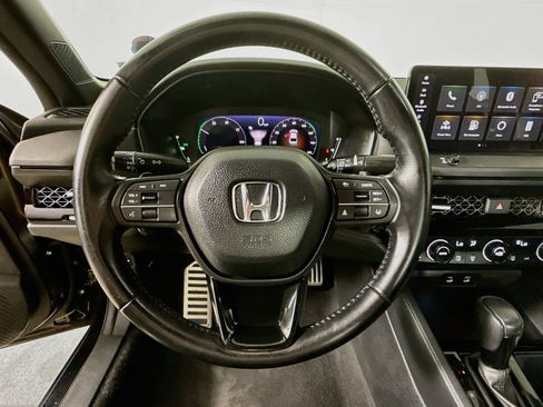 Used 2024 Honda Accord Sport image 9