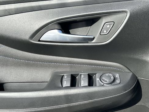 New 2026 Buick Envista Sport Touring w/ Convenience I Package FWD image 24