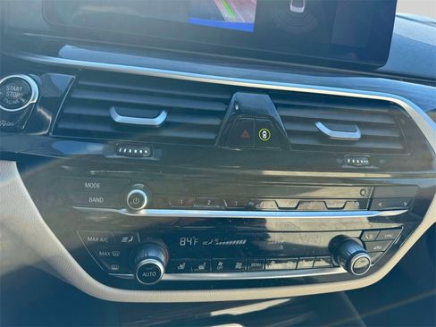 Certified 2023 BMW 530i xDrive w/ Luxury Seating Package image 14