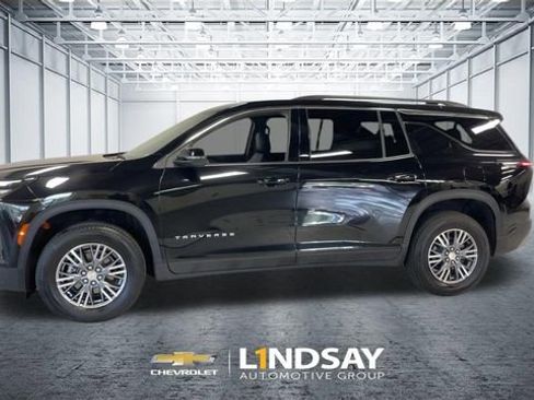 Used 2025 Chevrolet Traverse LT AWD/4WD image 6