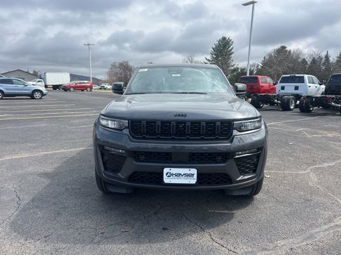 New 2026 Jeep Grand Cherokee L Limited AWD/4WD image 2