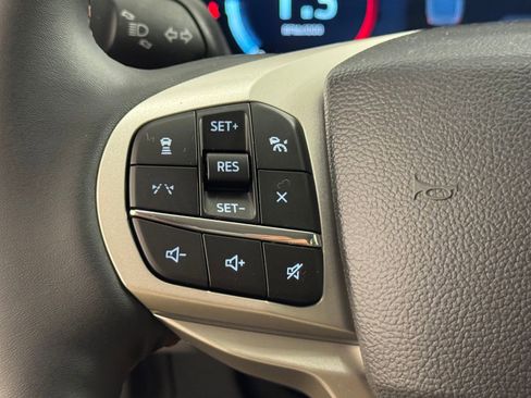 New 2026 Ford Explorer Active w/ Active Comfort Package image 31