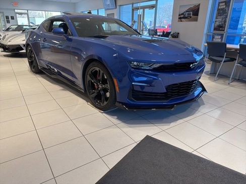 Used 2021 Chevrolet Camaro SS image 8