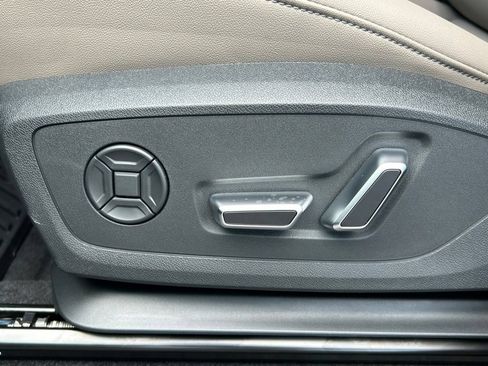 New 2026 Audi Q3 quattro 2.0T AWD/4WD image 22