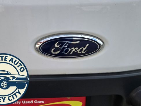 Used 2018 Ford Transit 250 148 Low Roof image 21