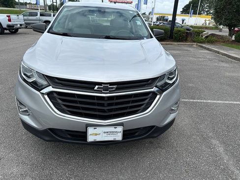 Used 2020 Chevrolet Equinox LS w/ LPO, Floor Liner Package FWD image 19